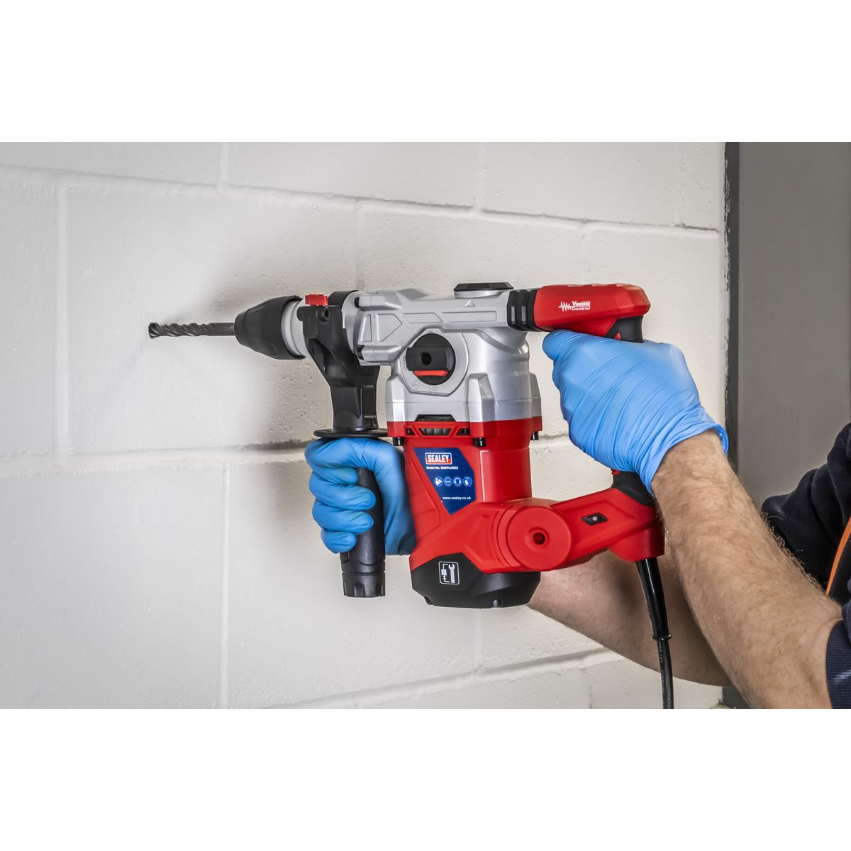 Sealey SDSPLUS32 Rotary Hammer Drill SDS Plus Ø32mm 1500W/230V Sealey