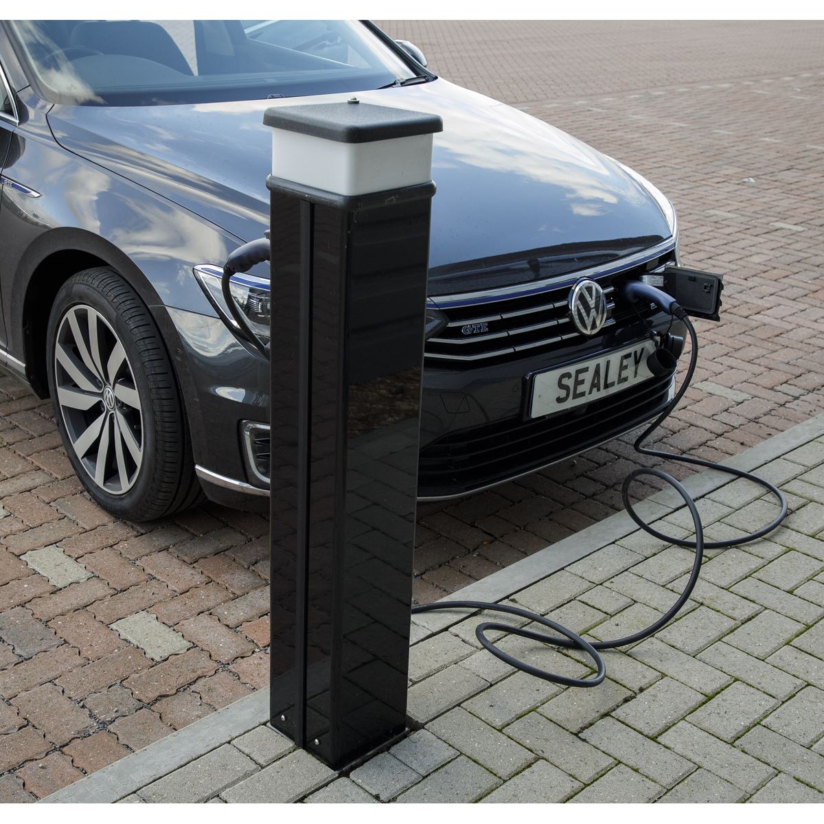 Sealey EVCC2216 EV Charging Cable Type 2 to Type 2 16A (3.7KW) 5m Sealey