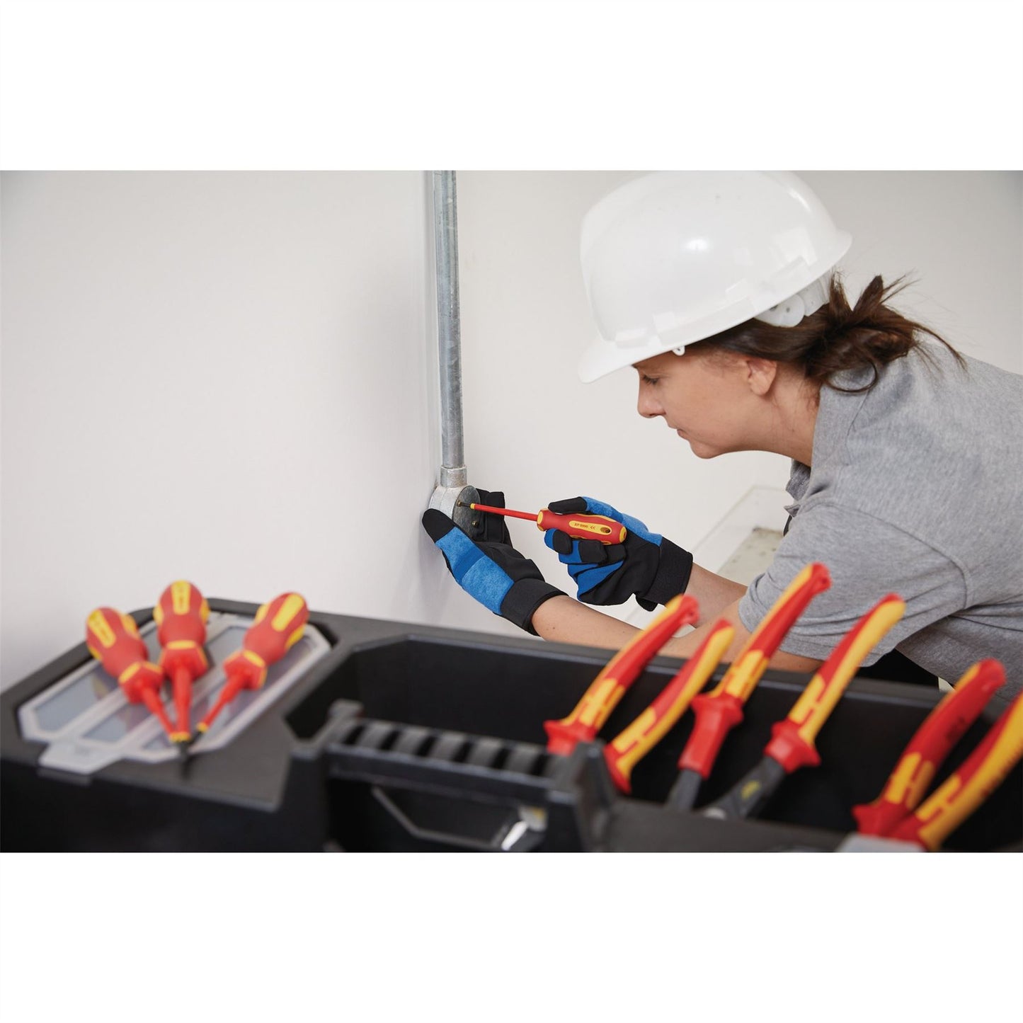 Draper 64414 XP1000® VDE Plain Slot Screwdriver 4.0 x 100mm Draper