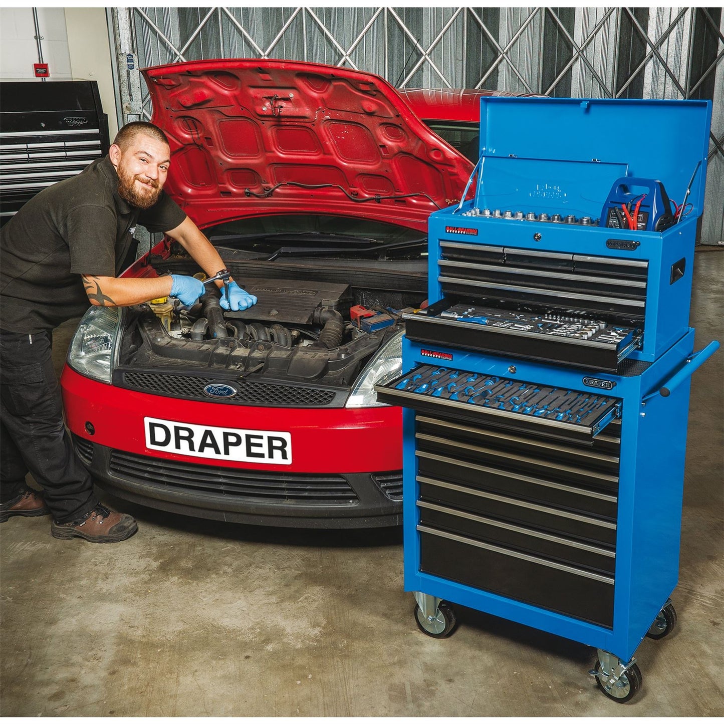 Draper 11533 Combination Roller Cabinet and Tool Chest 15 Drawer 26" 680 x 458 x 1322mm Draper