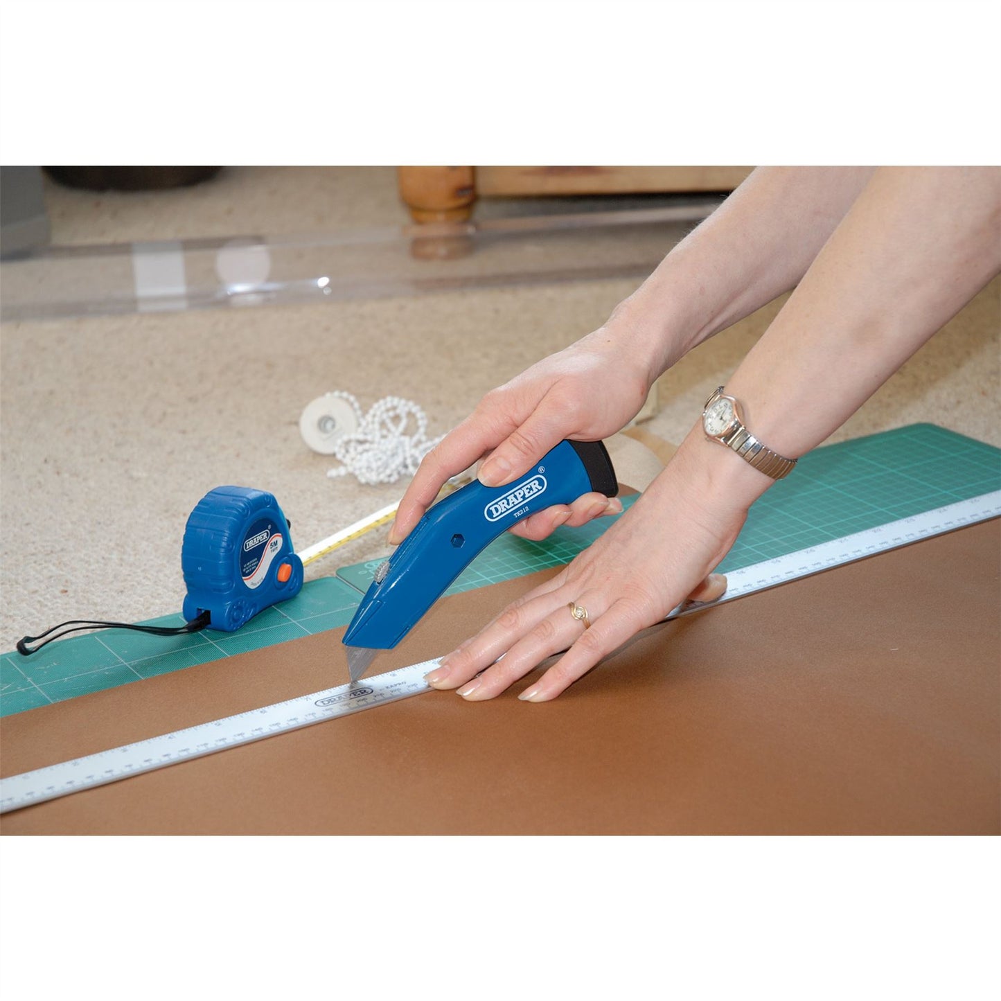 Draper 55059 Heavy Duty Retractable Trimming Knife with Quick Change Blade Facility Draper