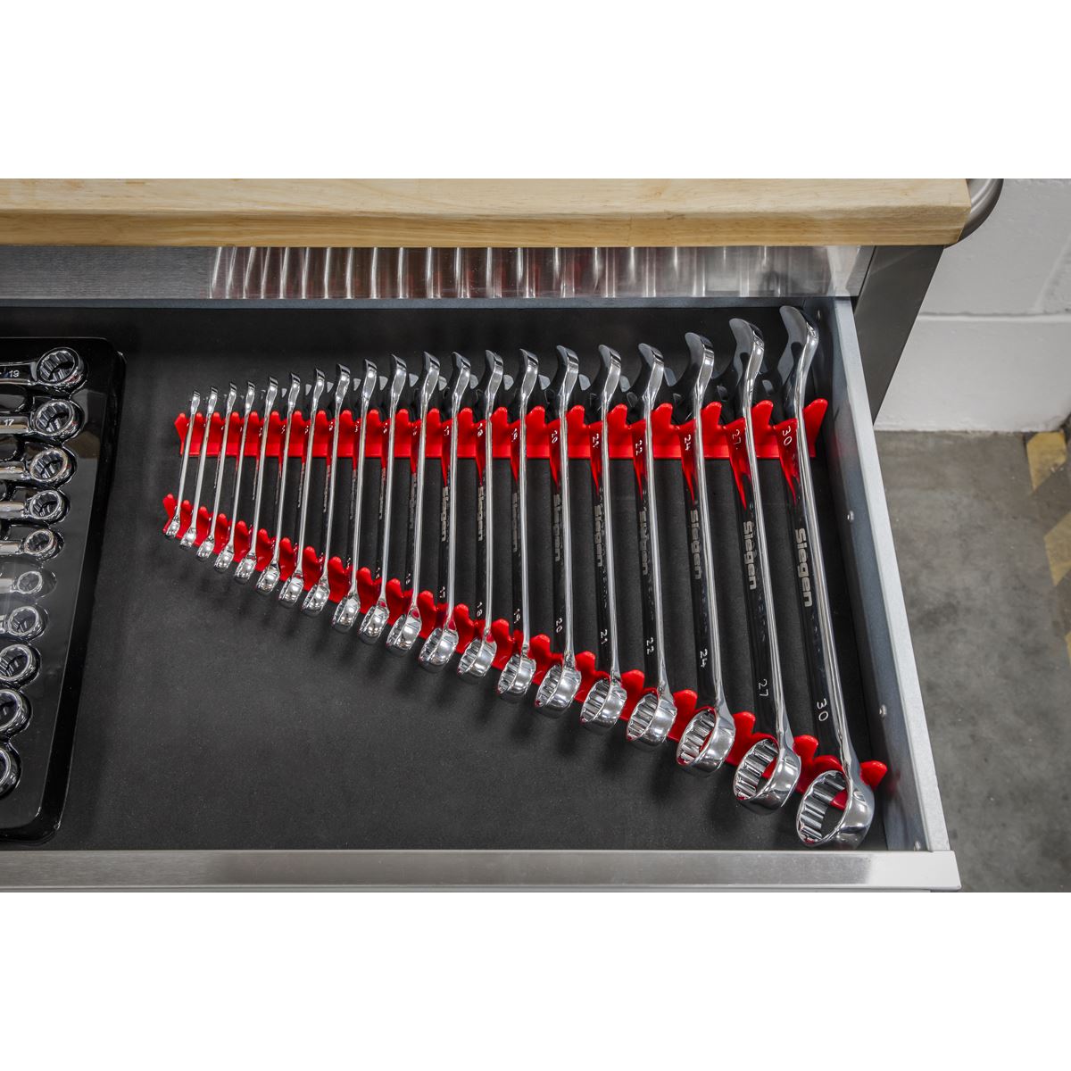 Sealey WR02 Sharks Teeth Spanner Rack Magnetic 2pc Sealey