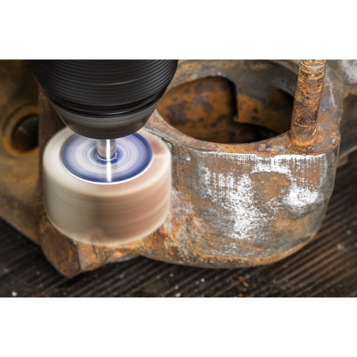 Sealey FW4020ASS Abrasive Flap Wheel Ø40 x 20mm Ø6mm Shaft Assorted Grit - Pack of 5 Sealey