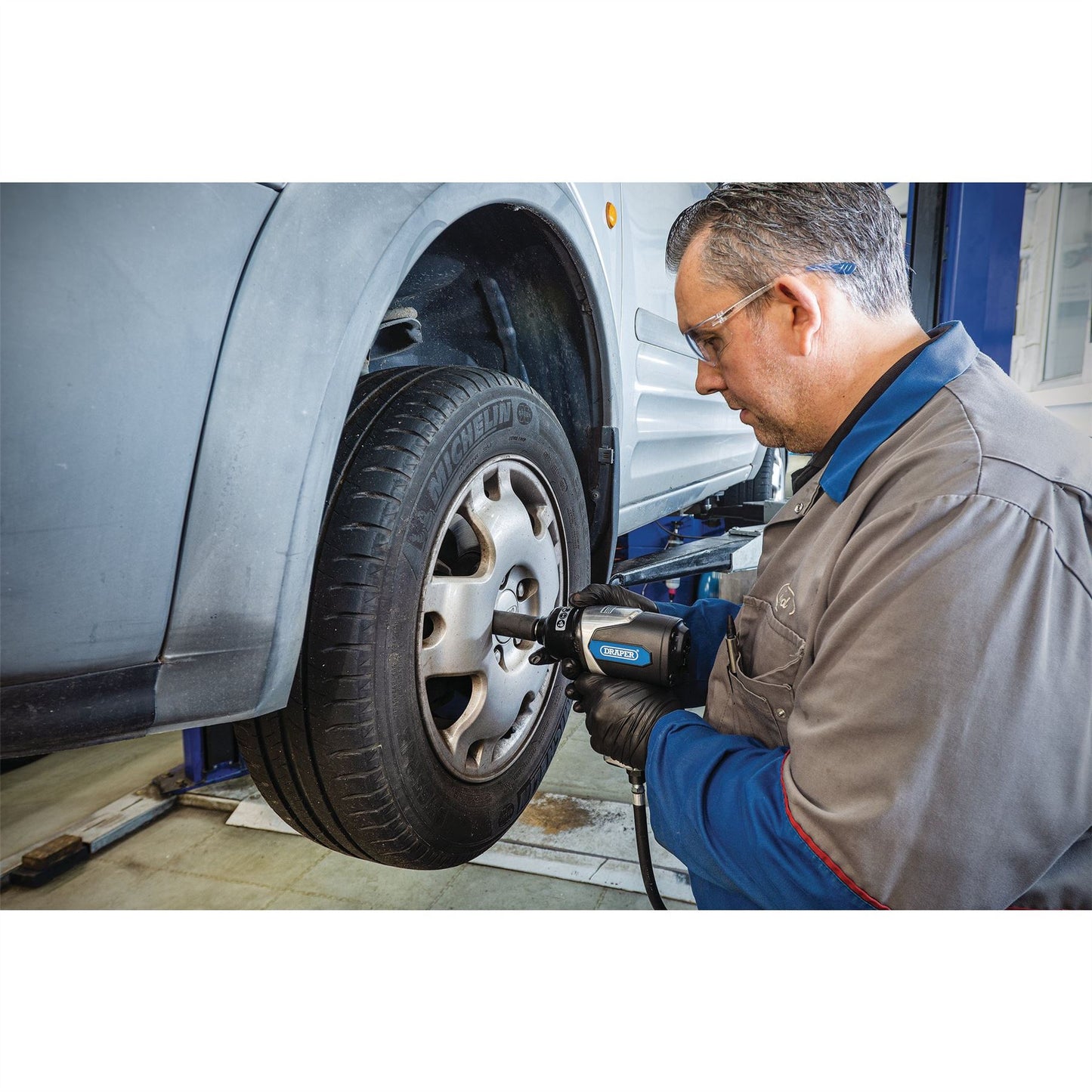 Draper 83745 Air Impact Wrench 1/2" Sq. Dr. Draper