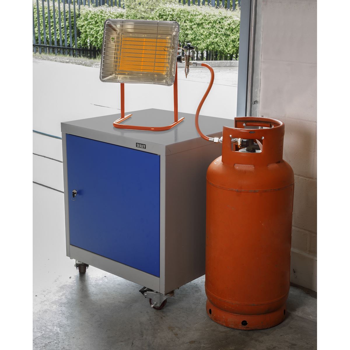 Sealey LP14 Space Warmer® Propane Heater with Stand 14330Btu/hr Sealey