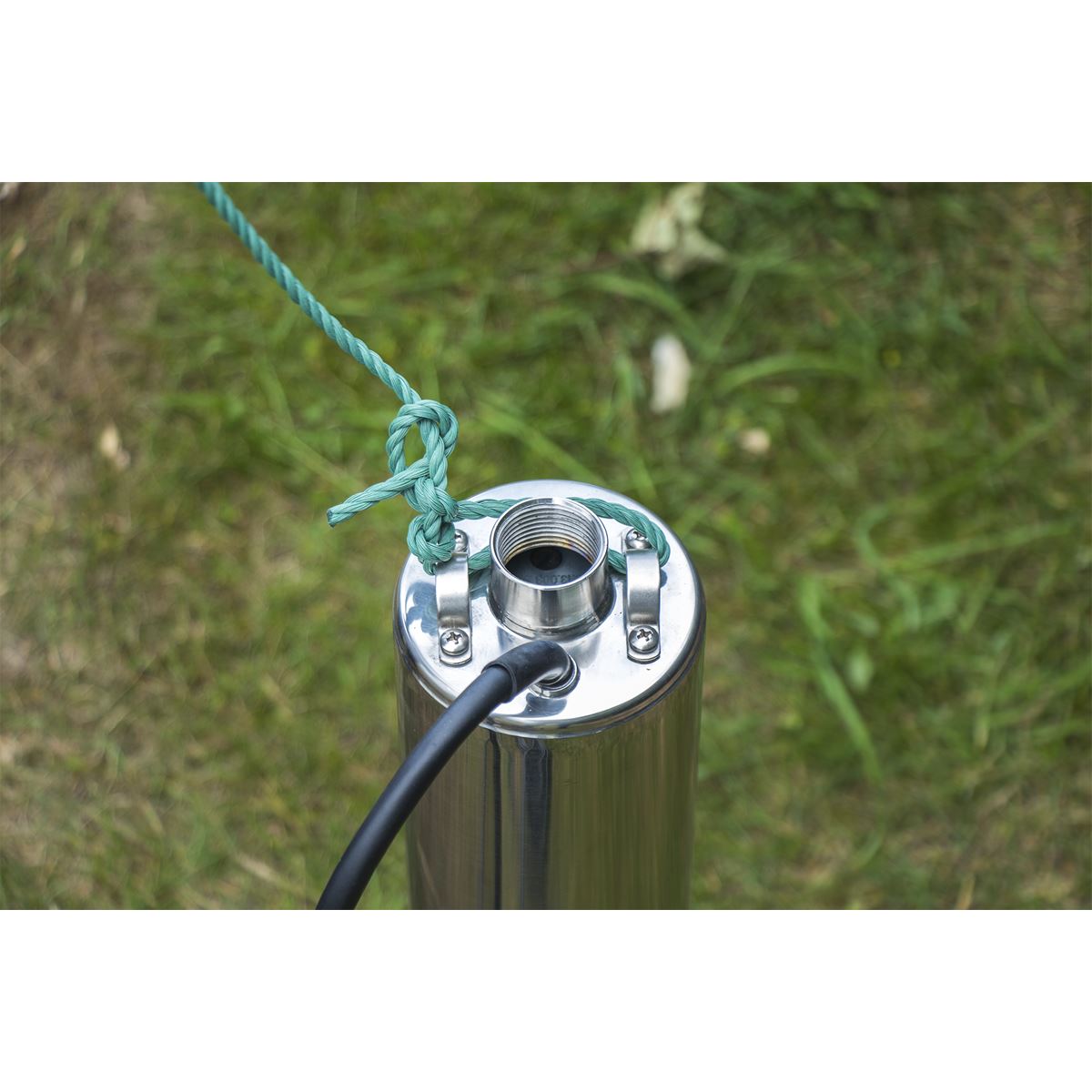 Sealey WPW9355 Borehole/Deep Well Pump 55m Head 9-Stage 230V Sealey