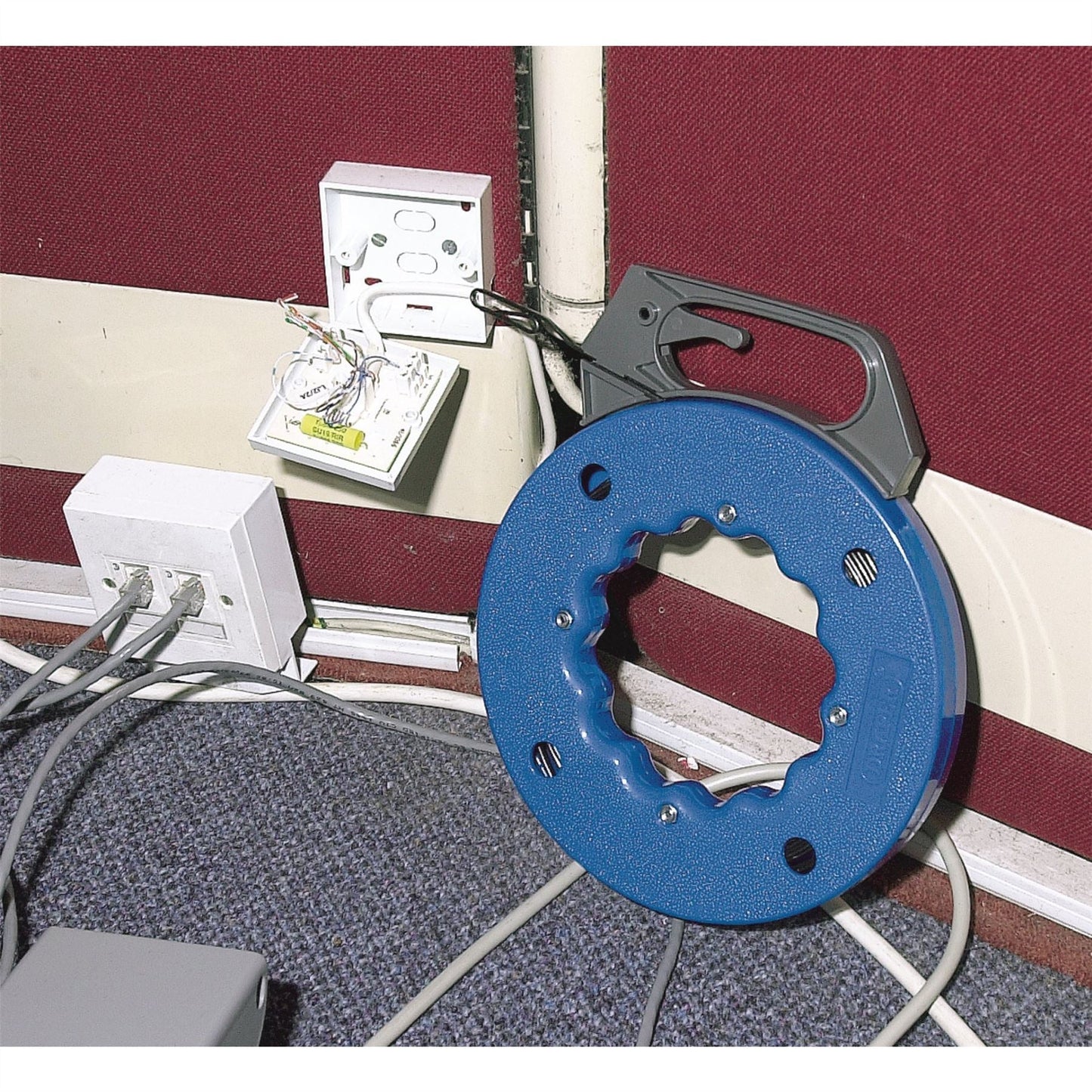 Draper 56761 Electricians Draw Tape in Plastic Case 15m Draper