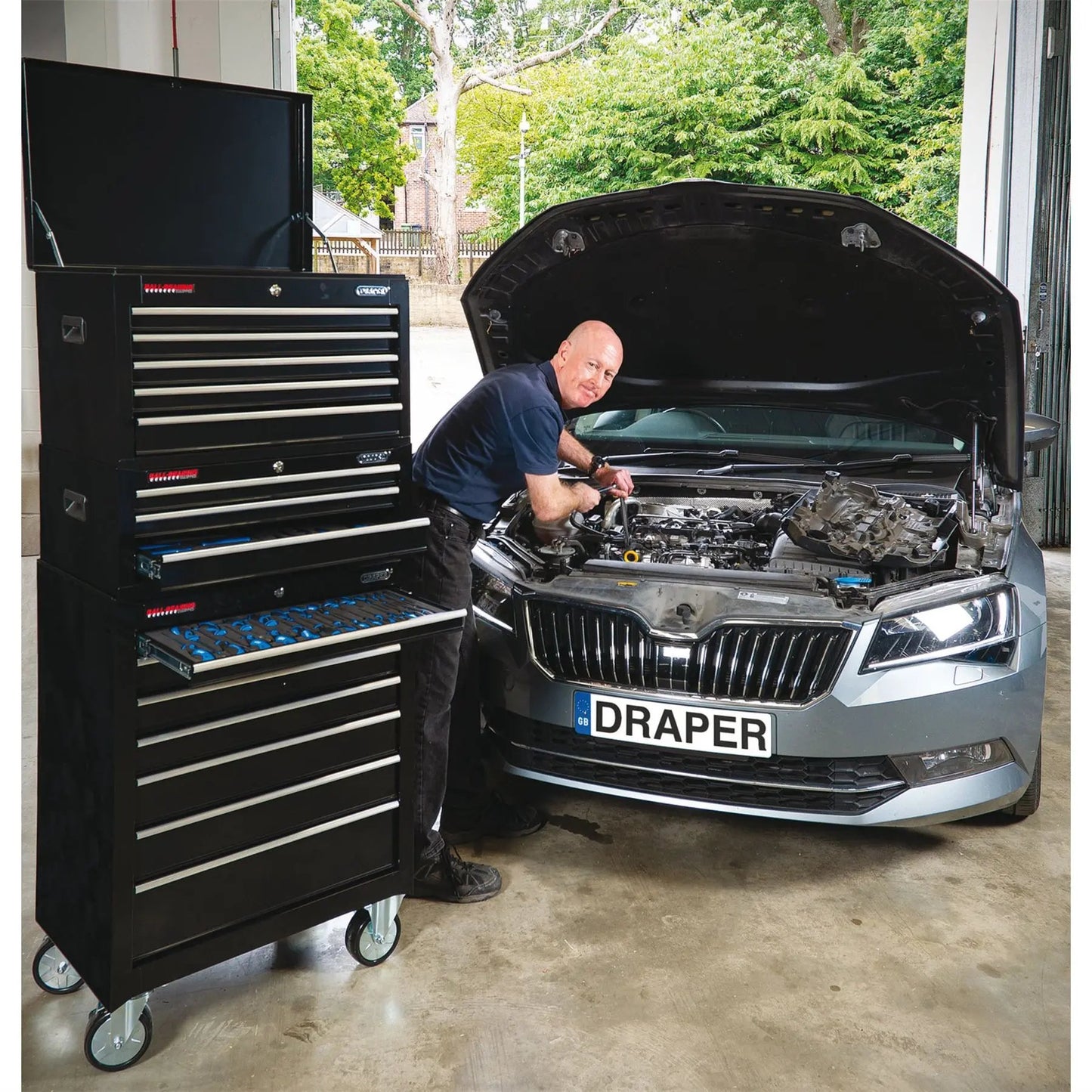 Draper 04594 Combined Roller Cabinet and Tool Chest 15 Drawer 26" Black Draper