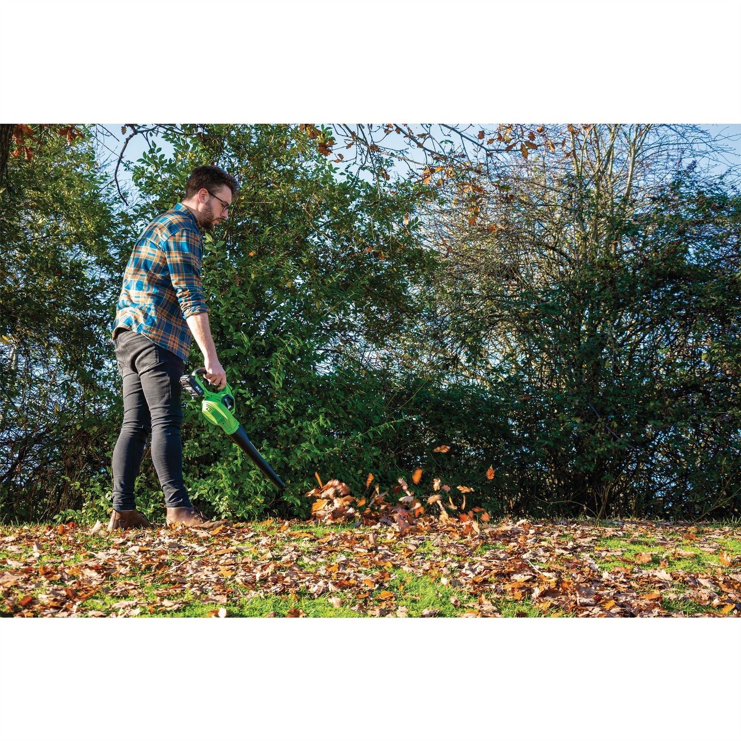 Draper 70526 D20 20V Leaf Blower 1 x 2.0Ah Battery 1 x Charger Draper