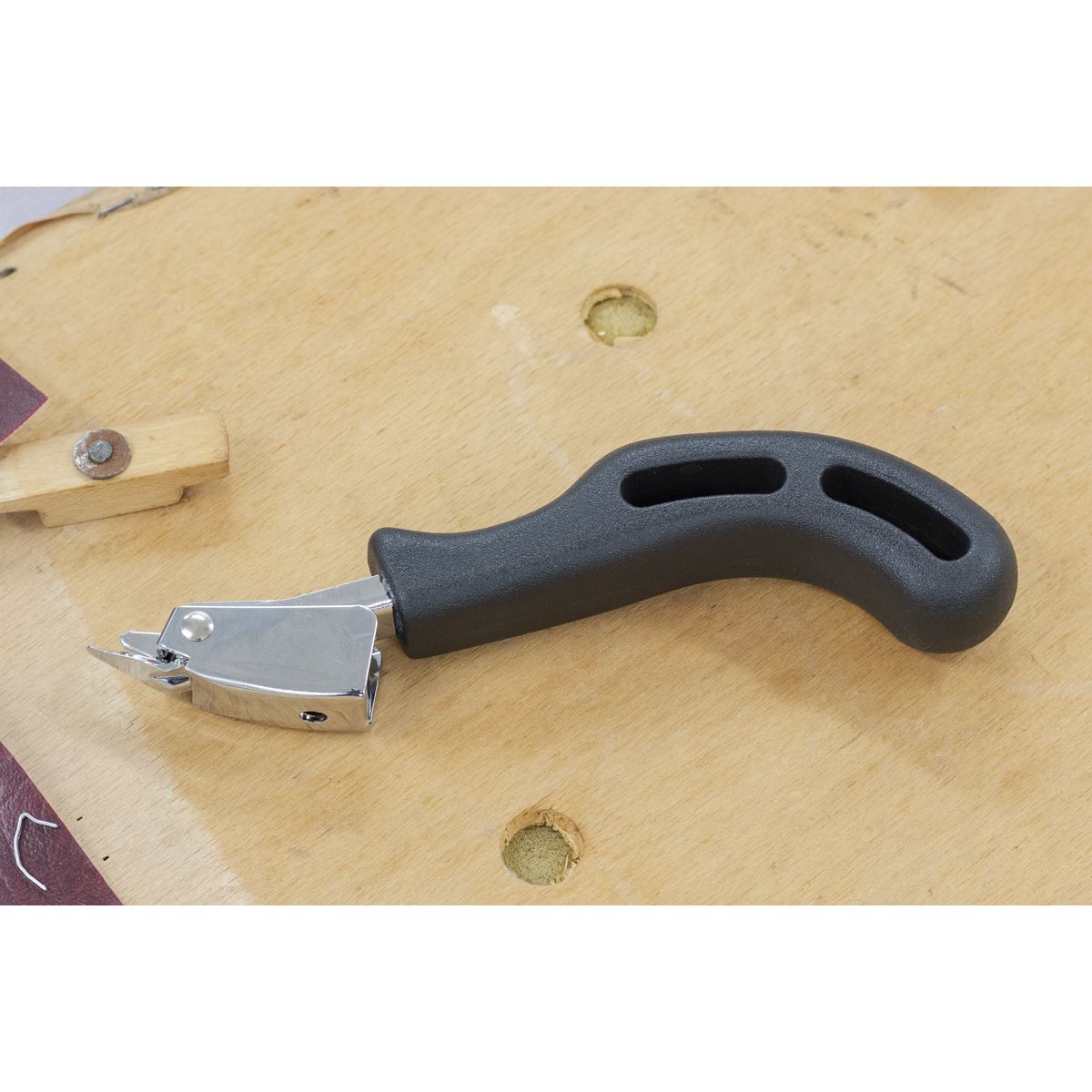 Sealey AK707 Staple Remover Heavy-Duty Sealey