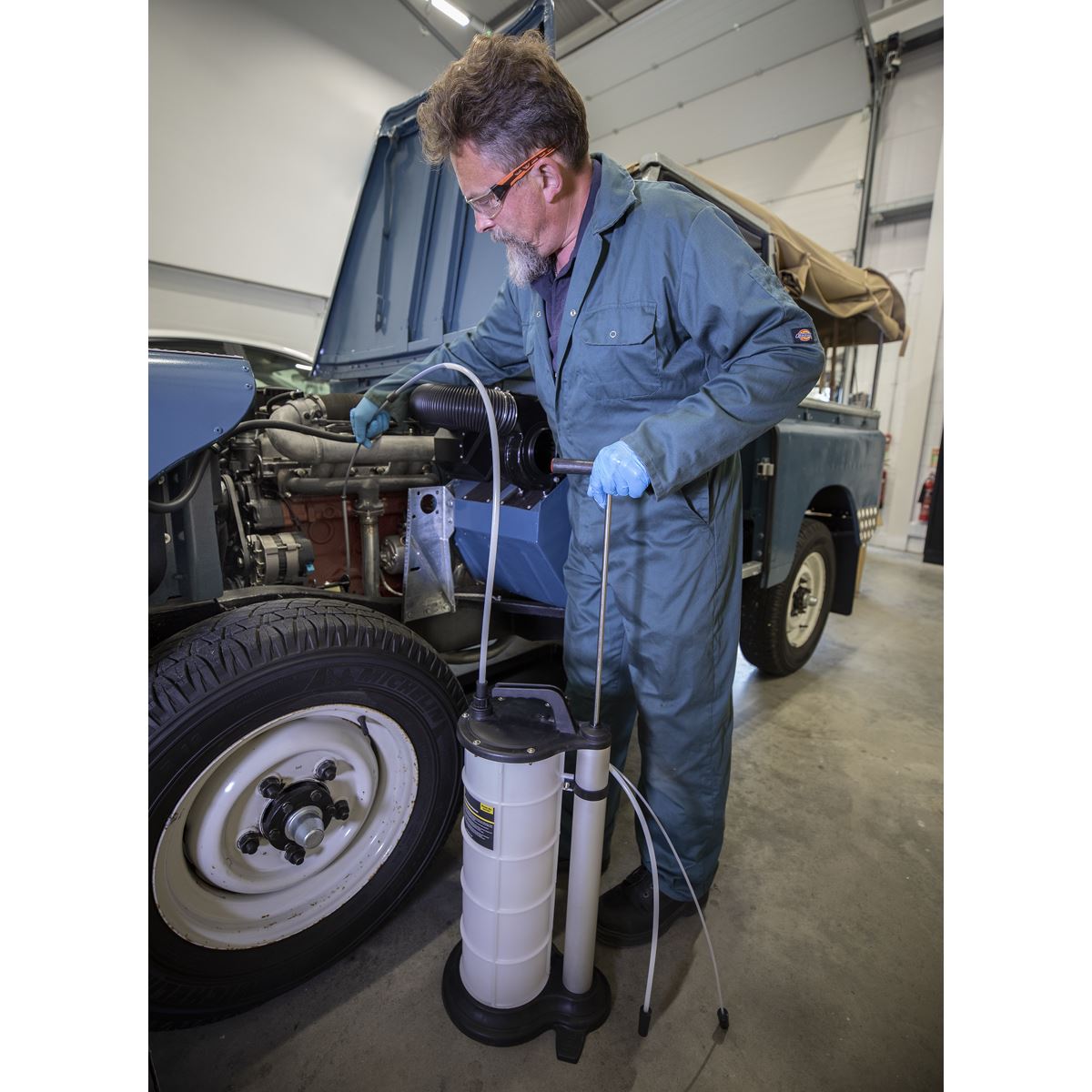 Siegen S01167 Vacuum Oil & Fluid Extractor Manual 9L Siegen