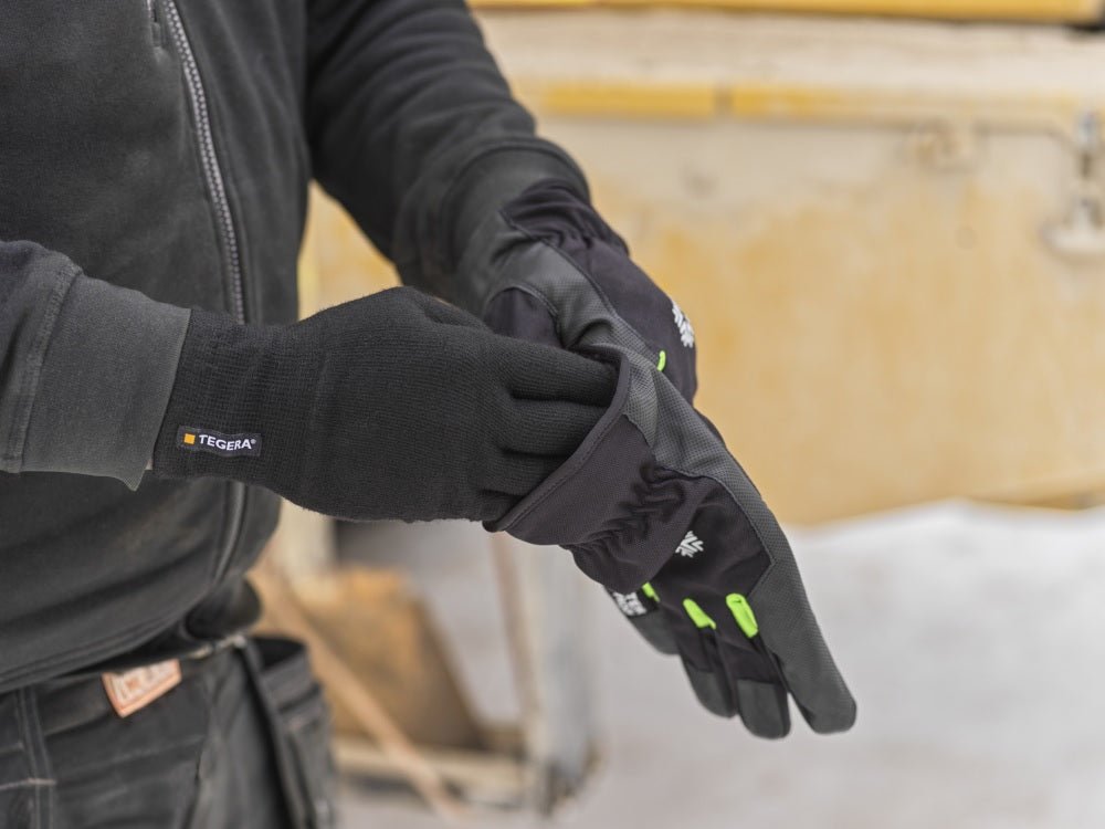 Ejendals Tegera Cold Insulation Touchscreen Liner Gloves 4640 Tegera