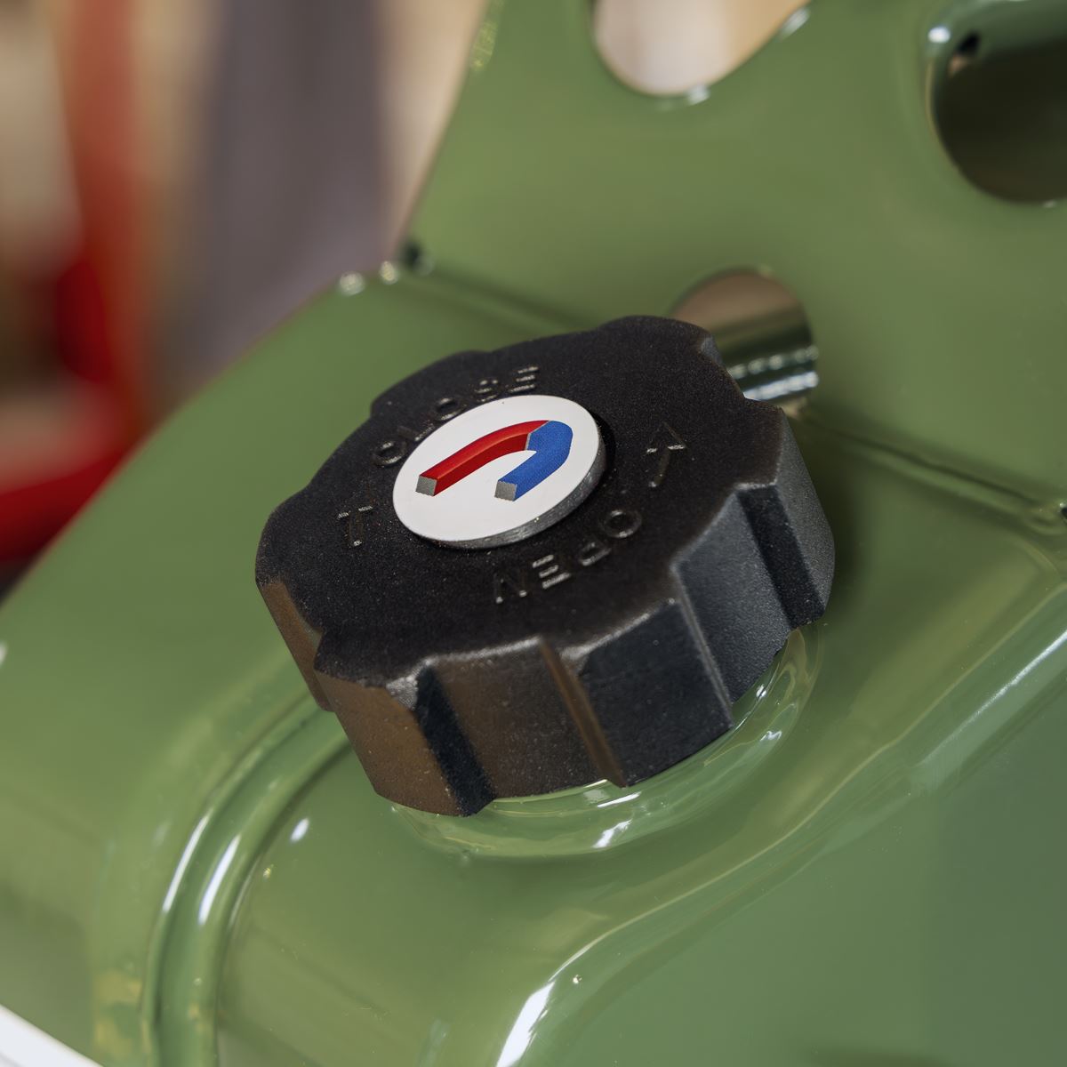 Sealey JC20SCG Screw Cap Metal Jerry Can 20L - Green Sealey