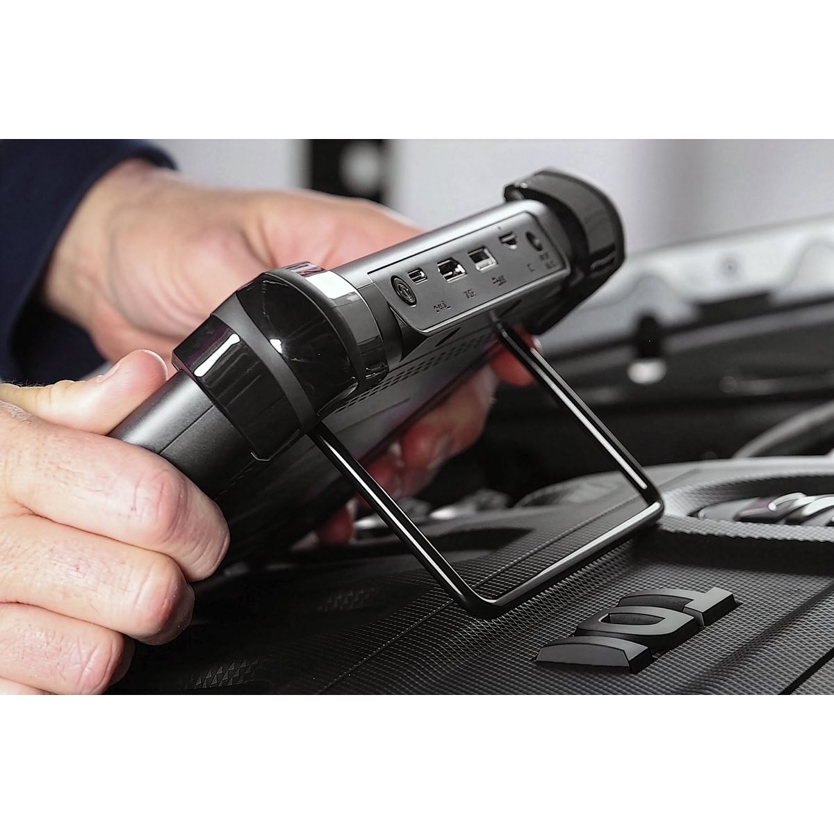 Sealey SDS1 Diagnostic Tablet Multi-Manufacturer Sealey