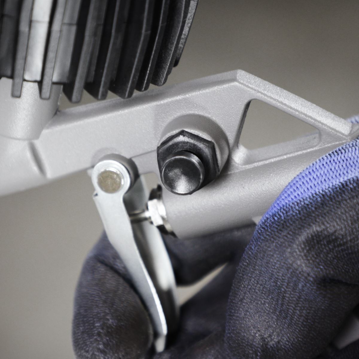 Sealey SA302 Tyre Inflator with Gauge Sealey