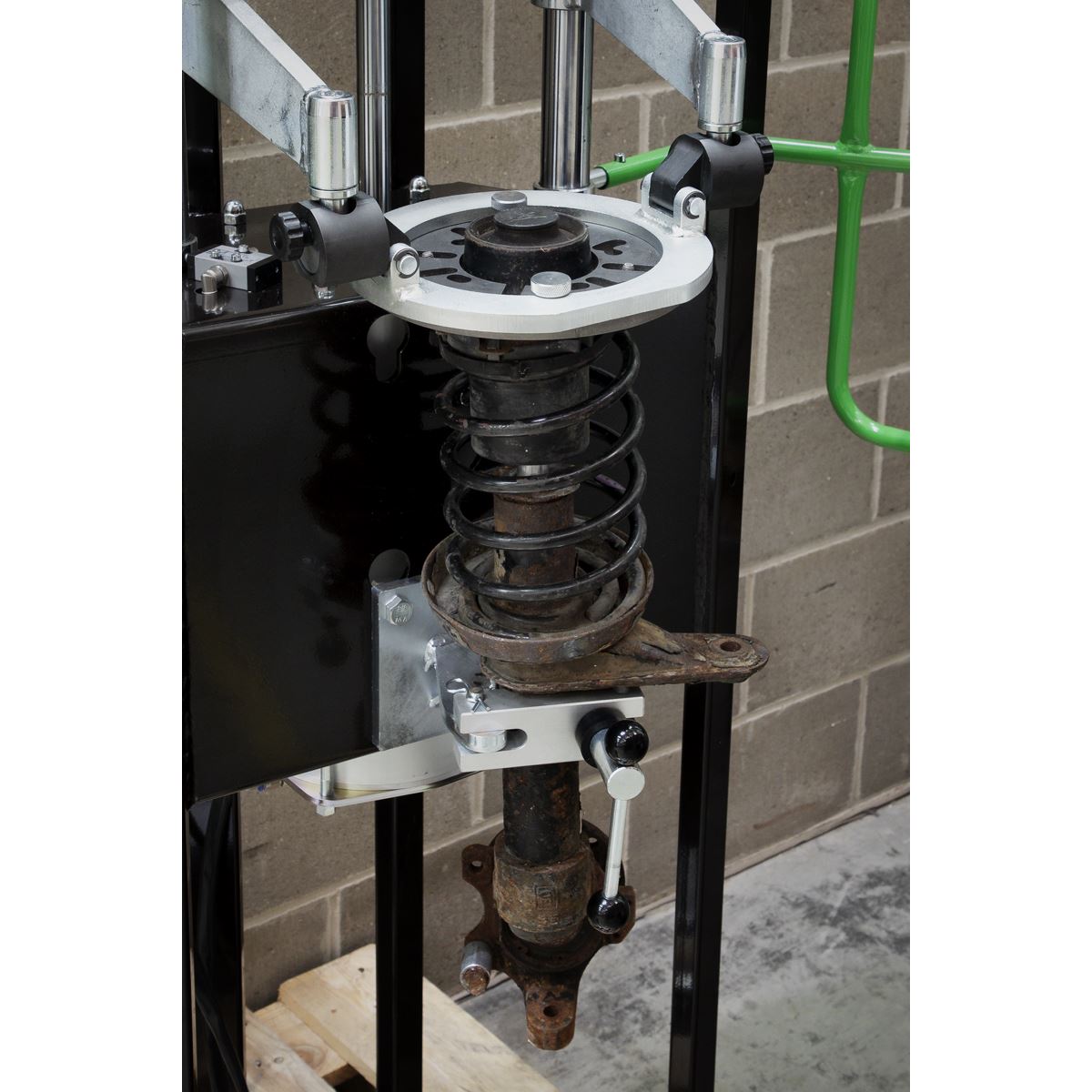 Sealey RE04 Coil Spring Bracket Upper Sealey