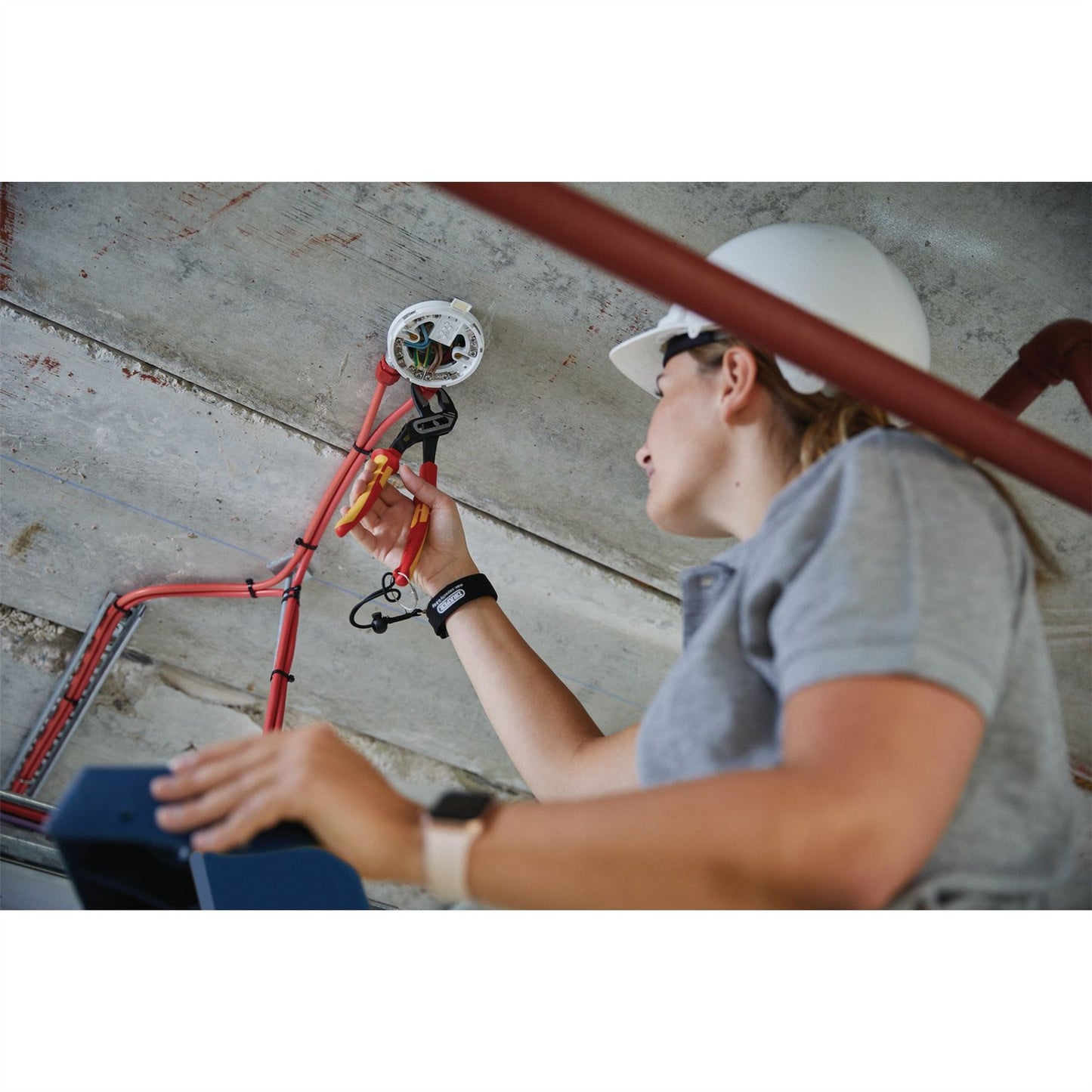 Draper 99058 XP1000® VDE Water Pump Pliers 250mm Tethered Draper