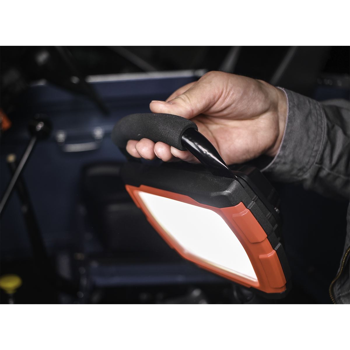 Sealey LED360FR Rechargeable 360° Floodlight 36W SMD LED Portable Red Lithium-ion Sealey