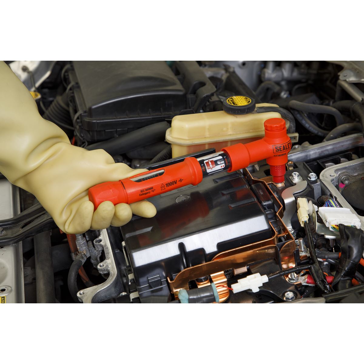 Sealey STW805 Torque Wrench Insulated 3/8"Sq Drive 5-25Nm Sealey