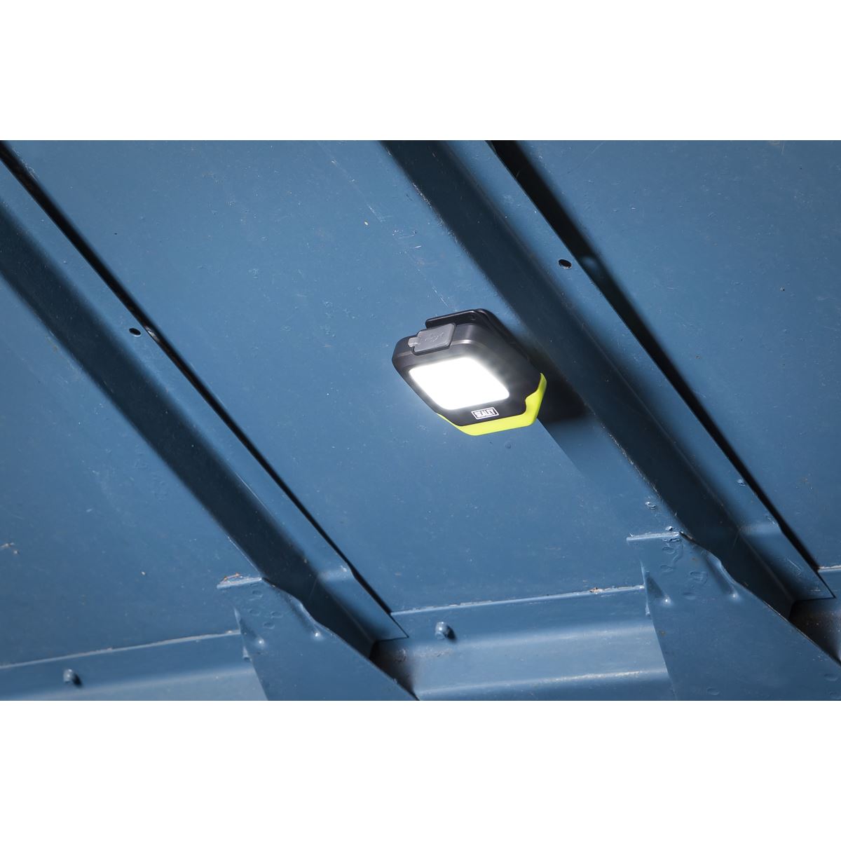 Sealey HT02LED 2W & 1.5W SMD LED Rechargeable Clip Light with Auto-Sensor Sealey