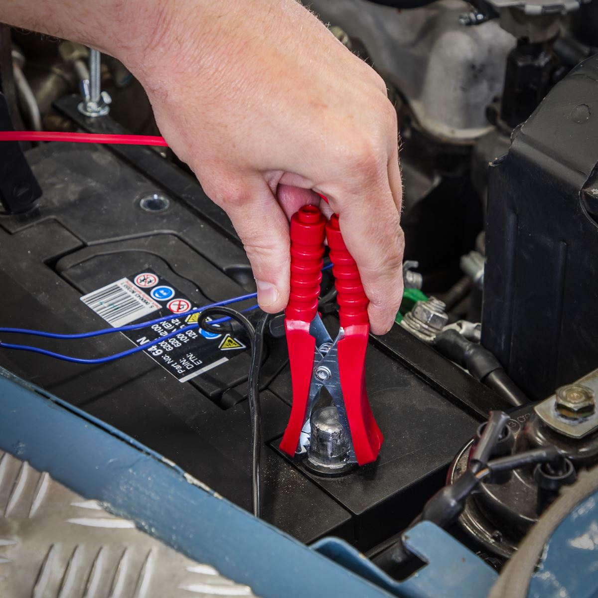 Sealey CHARGE110 Battery Charger 14Amp 12V/24V 230V Sealey