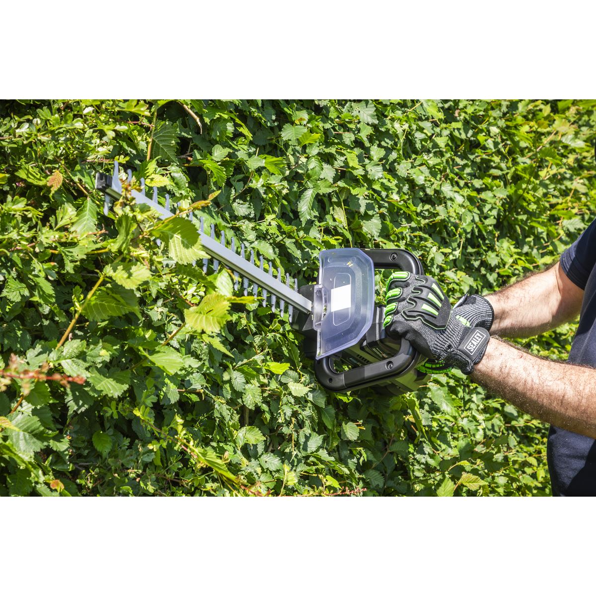 Sealey CP40VHTKIT Hedge Trimmer Kit 40V 4Ah SV20 Series 52cm Sealey