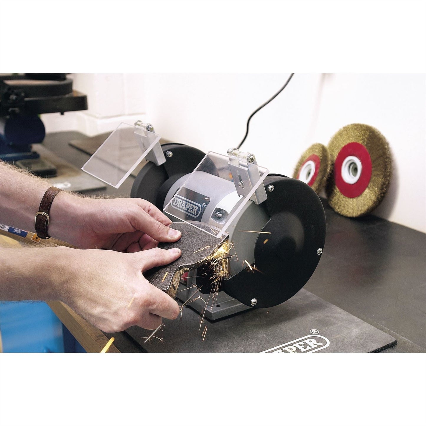 Draper 66804 Bench Grinder 150mm 250W Draper