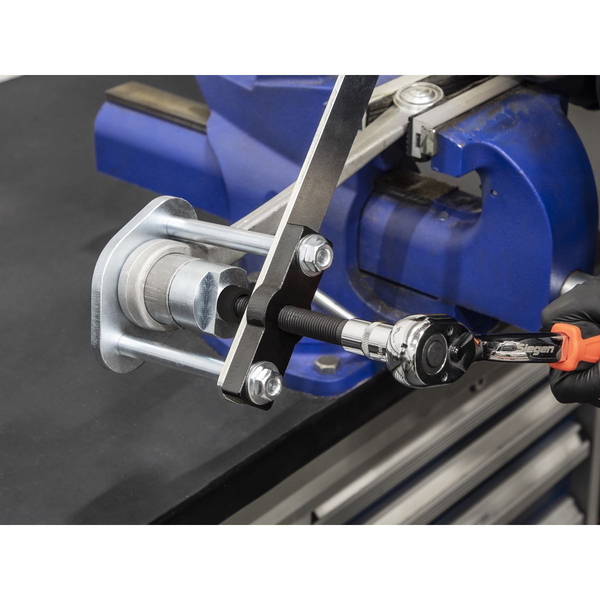 Sealey VSE4789 Front Upper Control Arm Bush Tool - VAG Sealey