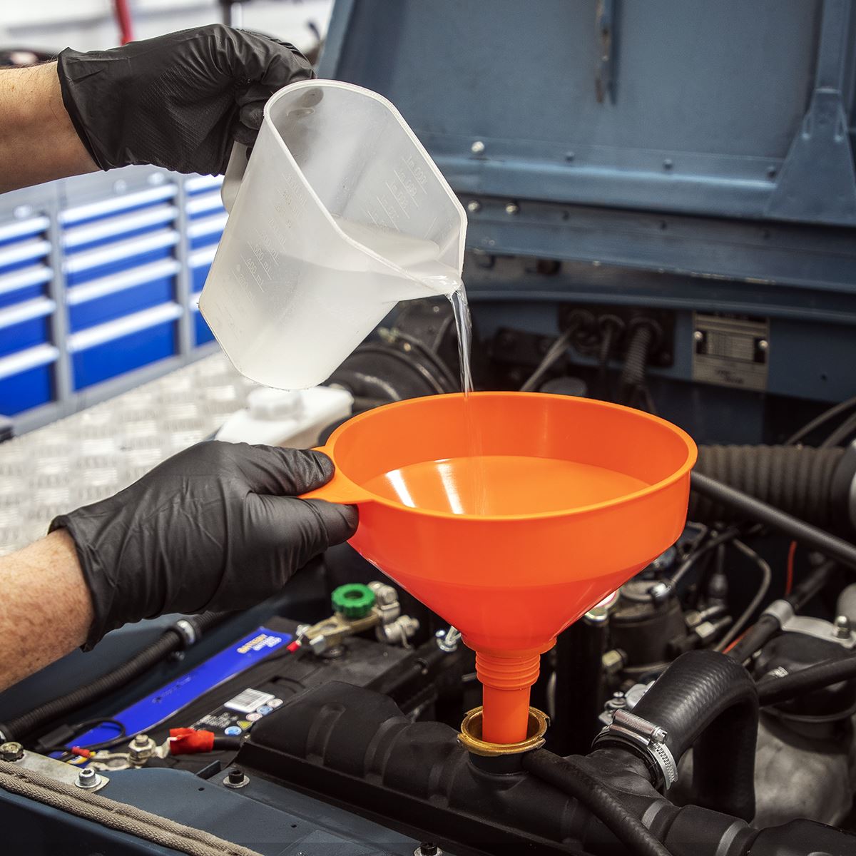 Sealey F2 Funnel Medium Ø200mm Fixed Spout with Filter Sealey