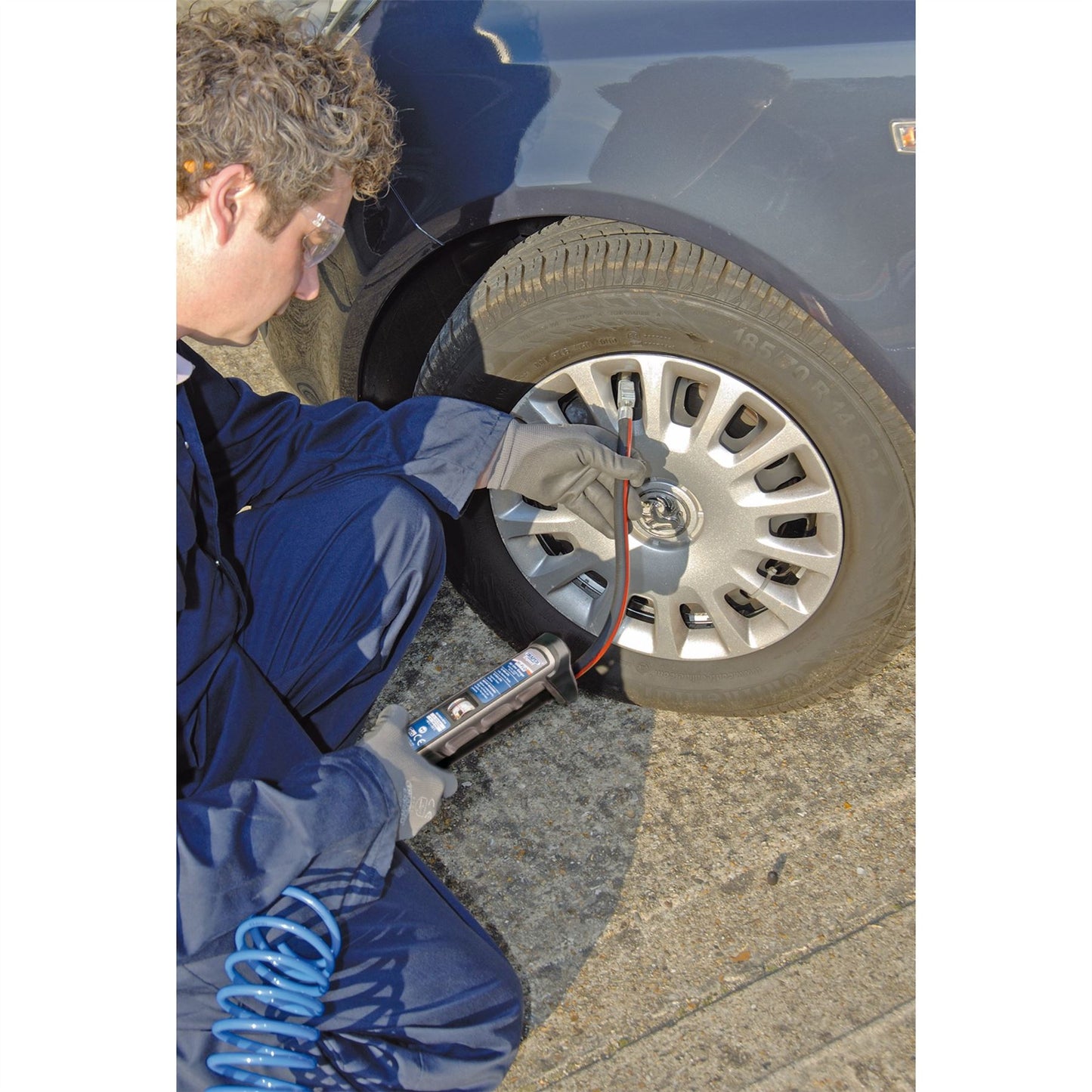 Draper 16230 Expert Professional Air Line Inflator with Lock-On Connector Draper