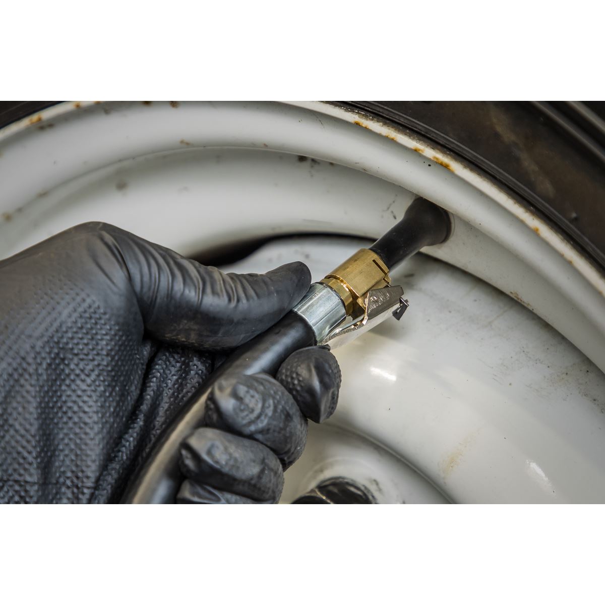 Sealey SA37/98 Clip-On Connector Tyre Inflator Airlite Eco Sealey