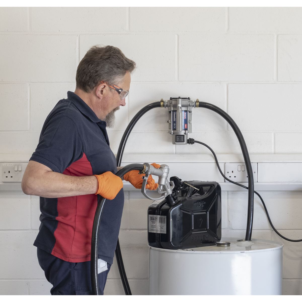 Sealey TP9624 Diesel/Fluid Transfer Pump Portable 24V Sealey