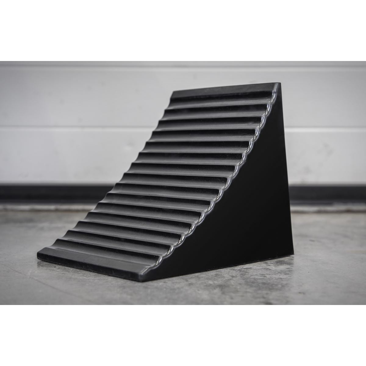 Sealey CWC01 Heavy-Duty Rubber Wheel Chock - Single Sealey