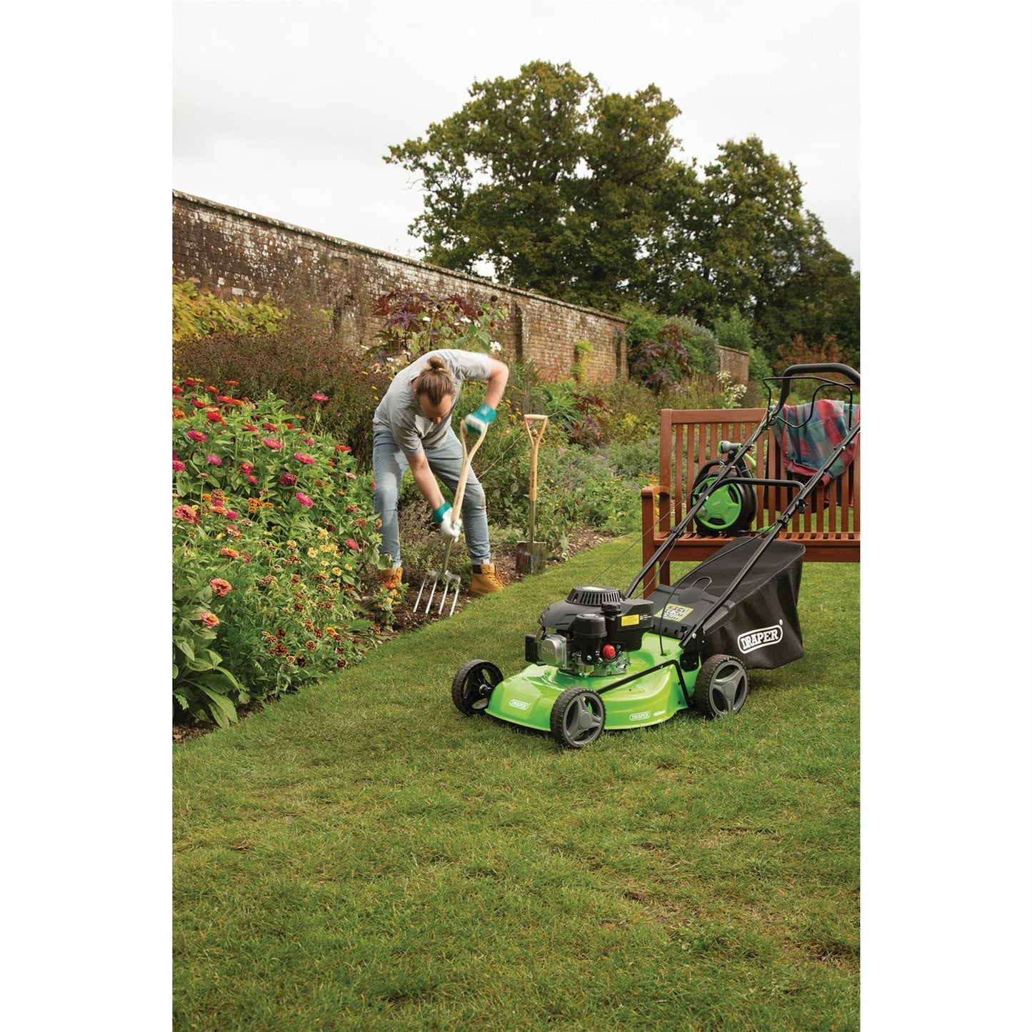 Draper 08672 Self-Propelled Petrol Lawn Mower 460mm 150cc/3.6HP Draper