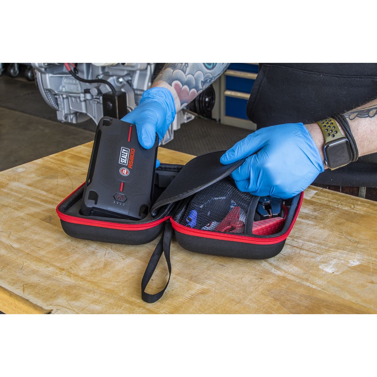 Sealey RS800 RoadStart® 800A 12V Lithium-ion Jump Starter Power Pack Sealey