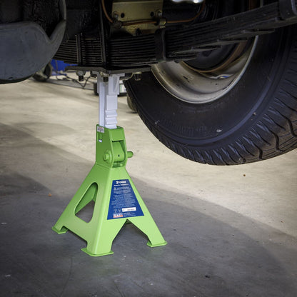 Sealey VS2003HV Ratchet Type Axle Stands (Pair) 3 Tonne Capacity per Stand - Hi-Vis Green Sealey