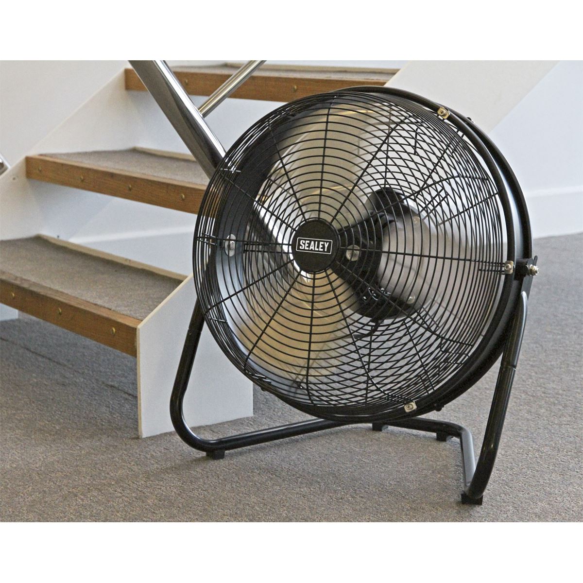 Sealey HVF18IS Industrial High Velocity Floor Fan with Internal Oscillation 18" Sealey