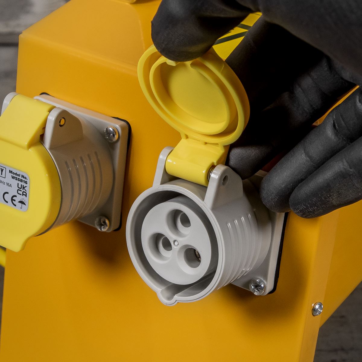 Sealey WSSB16 CEE 4-Way Splitter Box 1.5mm Cable 16A Plug Sealey