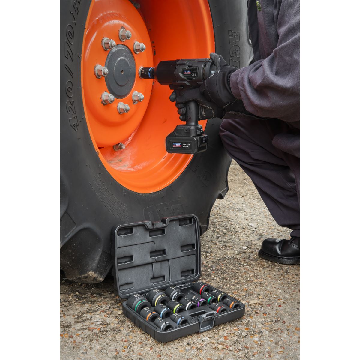 Sealey CP1812 Cordless Impact Wrench 18V 4Ah Lithium-ion 1/2"Sq Drive Sealey