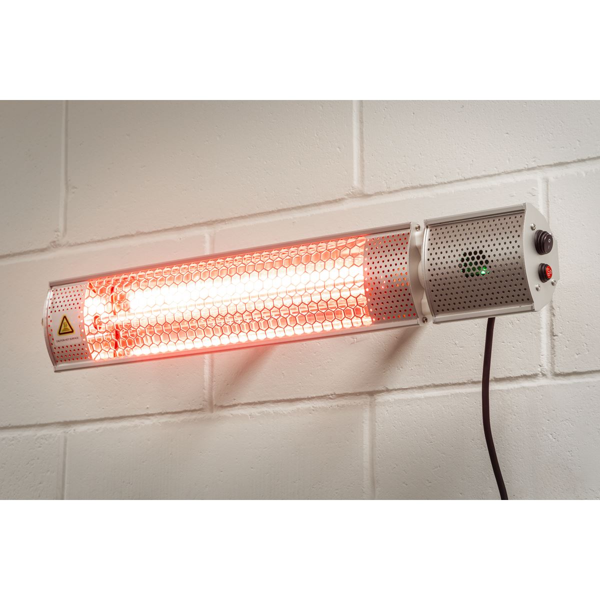 Sealey IWMH2000R High Efficiency Infrared Short Wave Wall Mounting Heater 2000W Sealey
