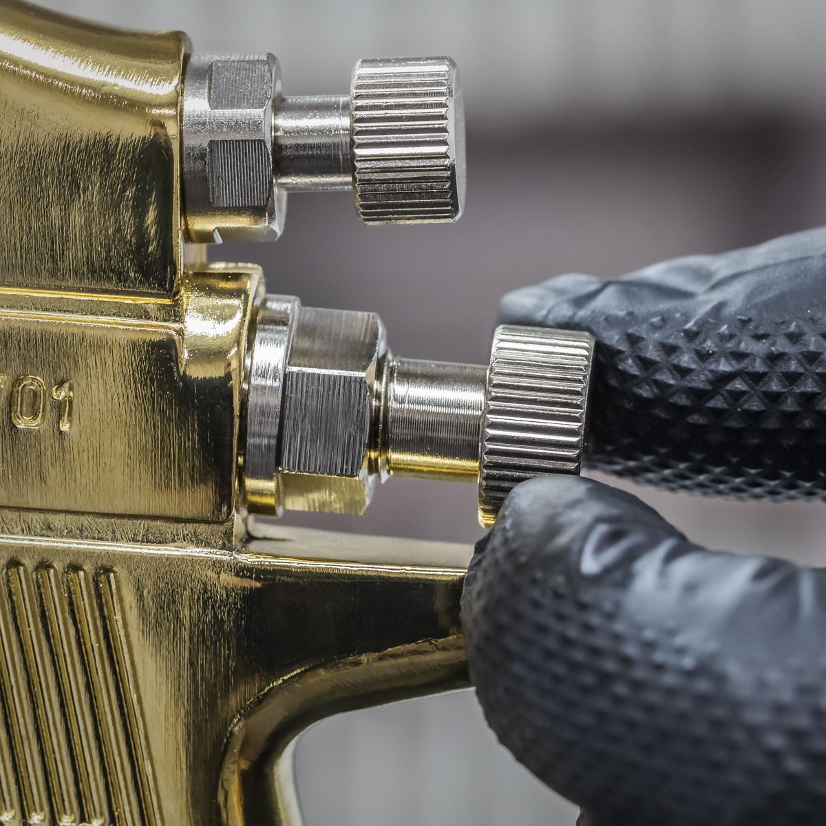 Sealey S701 Spray Gun Professional Suction Feed - 1.8mm Set-Up Sealey