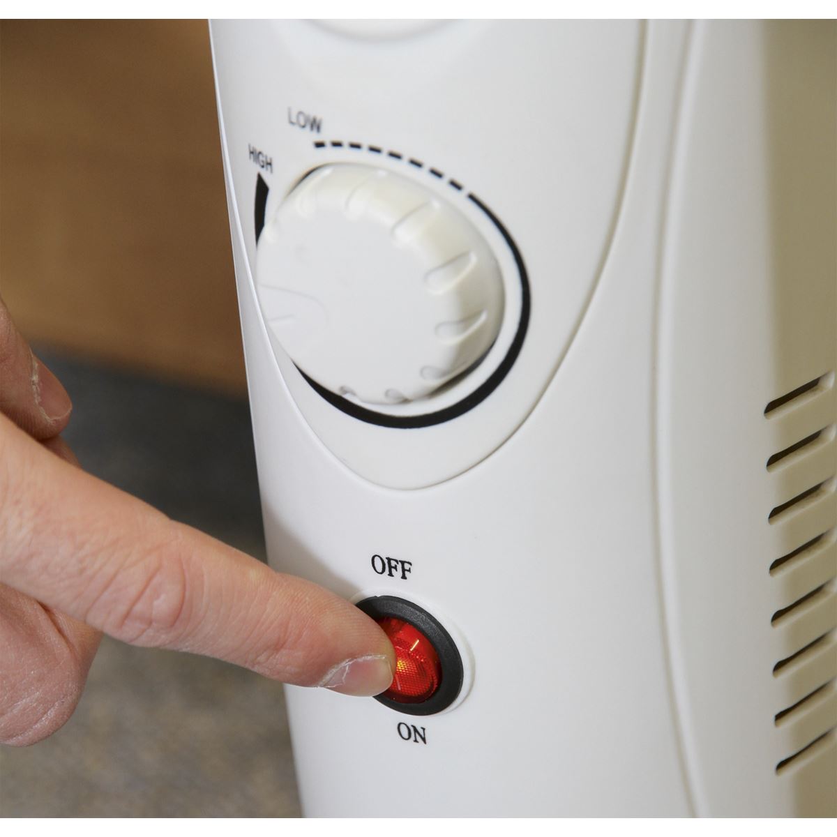 Sealey RD800 Oil-Filled Radiator Mini 800W/230V 6-Element Sealey