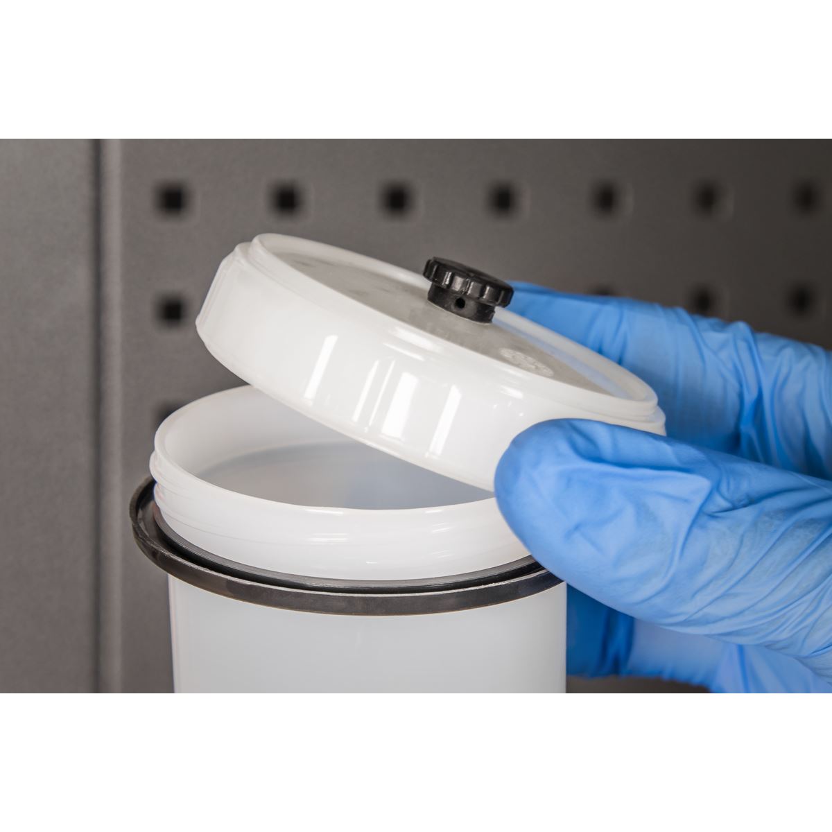 Sealey HVLP04 HVLP Gravity Feed Touch-Up Spray Gun - 1mm Set-Up Sealey