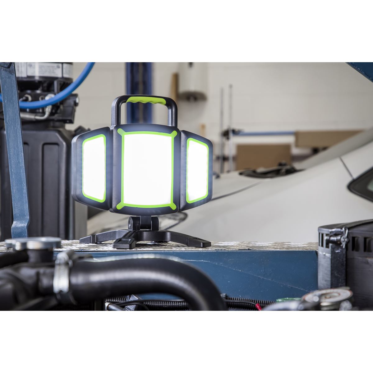 Sealey LED18WFLCOMBO Rechargeable Flexible Floodlight with Tripod Sealey