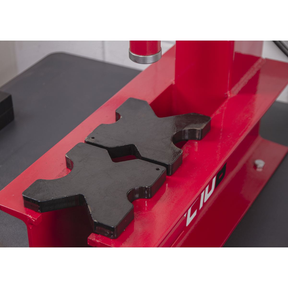 Sealey YC10B Hydraulic Bench 'C' Type Press 10 Tonne Sealey