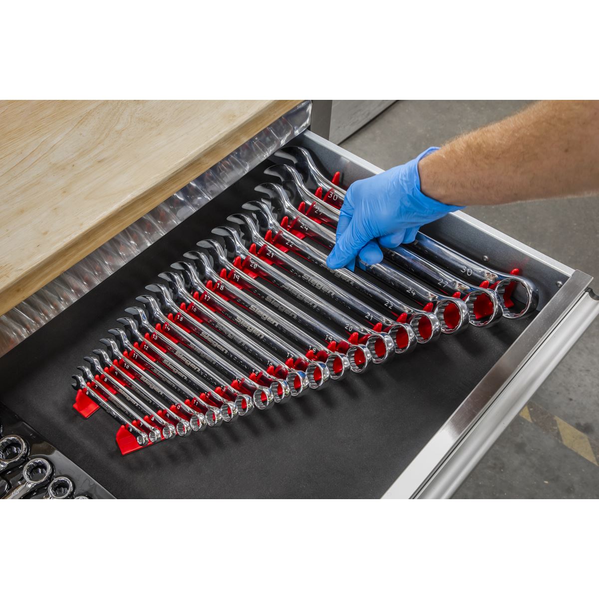 Sealey WR02 Sharks Teeth Spanner Rack Magnetic 2pc Sealey