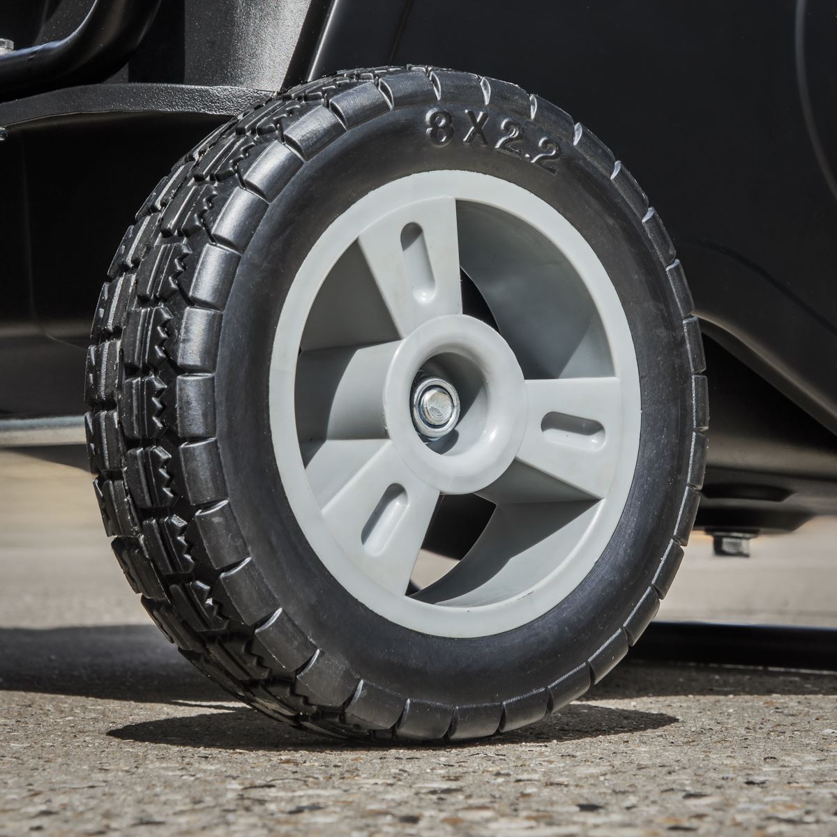 Sealey IR37 Infrared Space Warmer® Kerosene/Diesel Heater with Wheels 136000Btu/hr Sealey