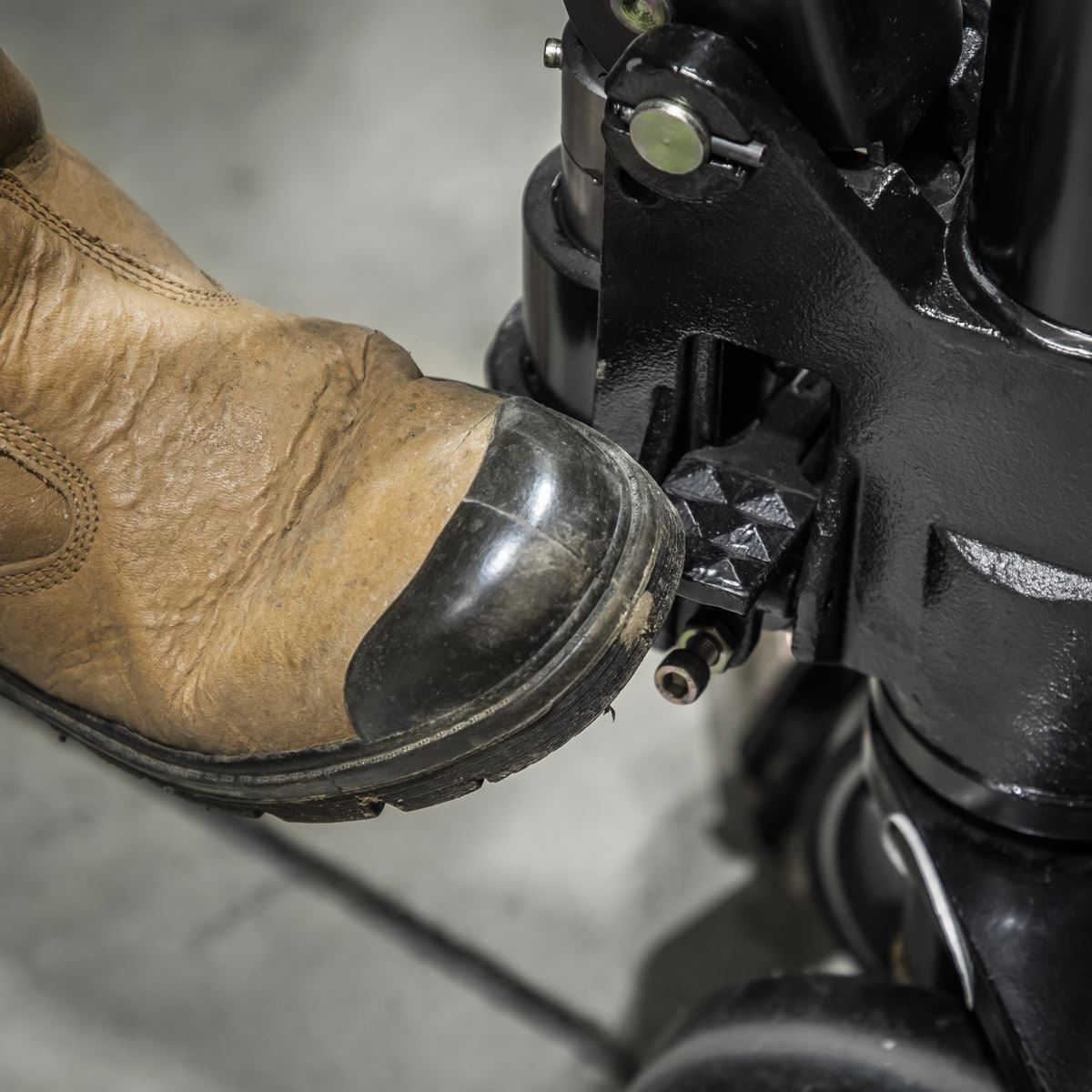 Sealey PT1170H High Lift Pallet Truck - 1000kg Capacity 1170 x 540mm Sealey