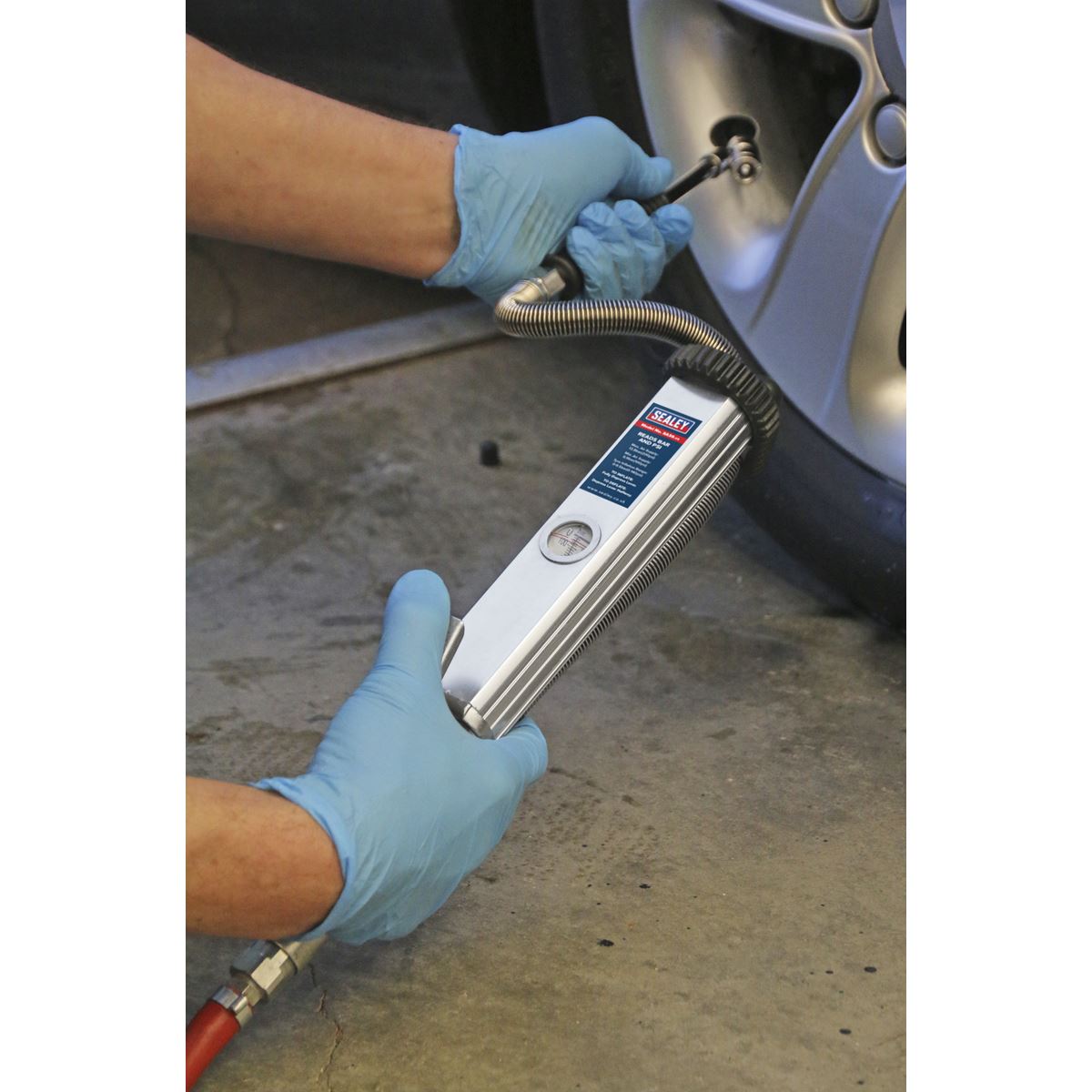 Sealey SA39 Tyre Inflator Long Type with Twin Push-On Connector Sealey