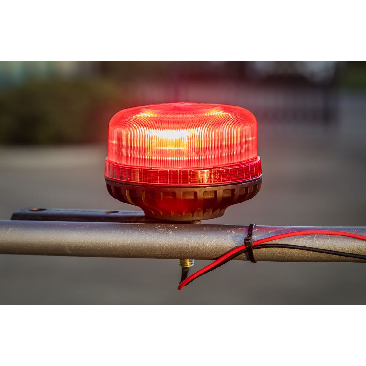 Sealey WB951LEDR Warning Beacon SMD LED 12/24V 12mm Bolt Fixing - Red Sealey